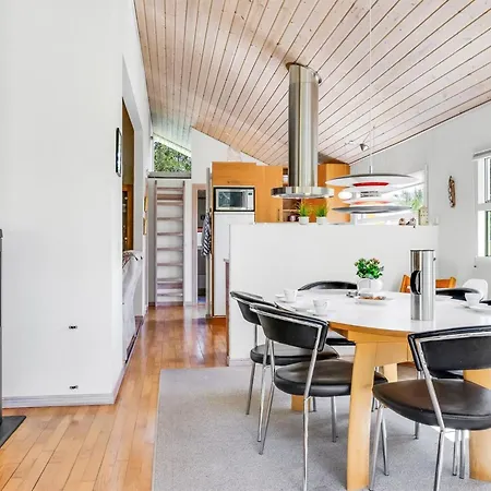 Vetle - 2-8km From The Sea By Interhome Feriehus *